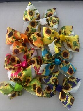 Sunflower Print Grosgrain Hair Bows - 2pk of any 1 color. Alligator Clip